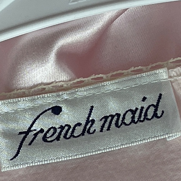 French Maid Size Small Womans Pink Ivory Lace Satin Soft Inside Nightgown Nighty - Picture 8 of 8